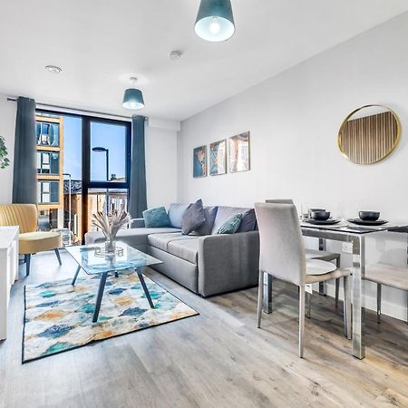 City Centre Emerald Escape - Sleeps-6, 2Beds & 2Baths , Netflix , Free Internet Birmingham Zewnętrze zdjęcie