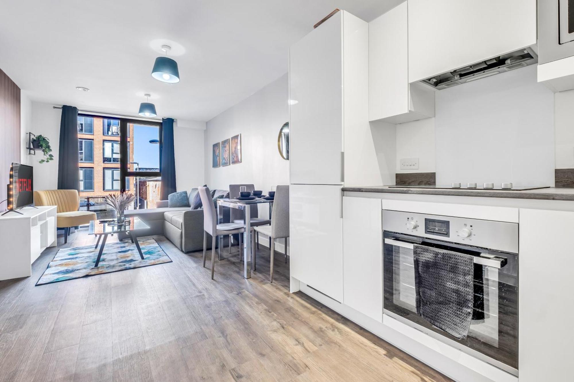 City Centre Emerald Escape - Sleeps-6, 2Beds & 2Baths , Netflix , Free Internet Birmingham Zewnętrze zdjęcie