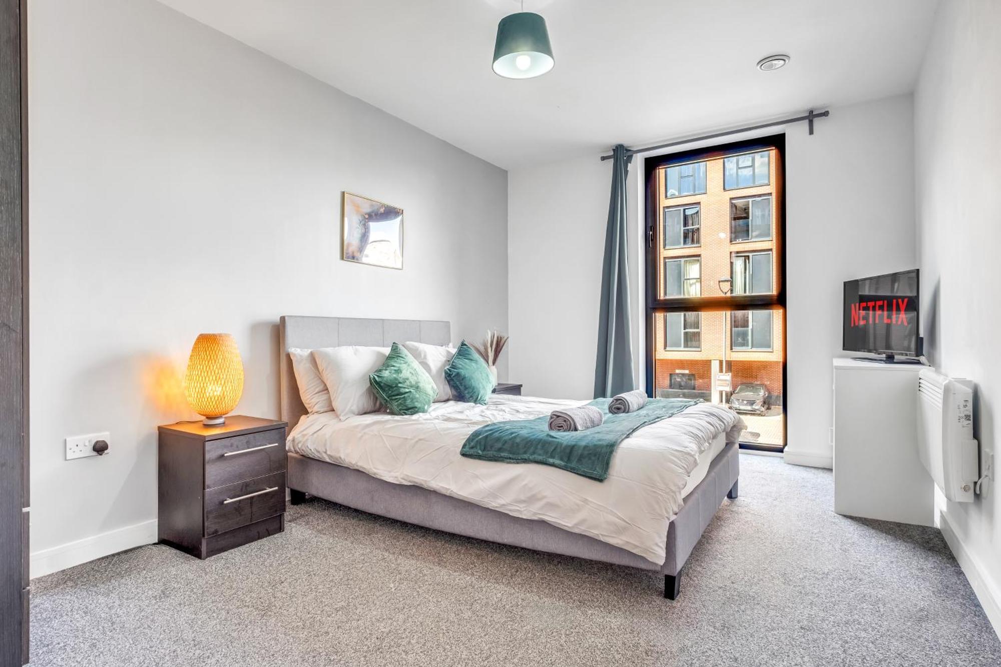 City Centre Emerald Escape - Sleeps-6, 2Beds & 2Baths , Netflix , Free Internet Birmingham Zewnętrze zdjęcie