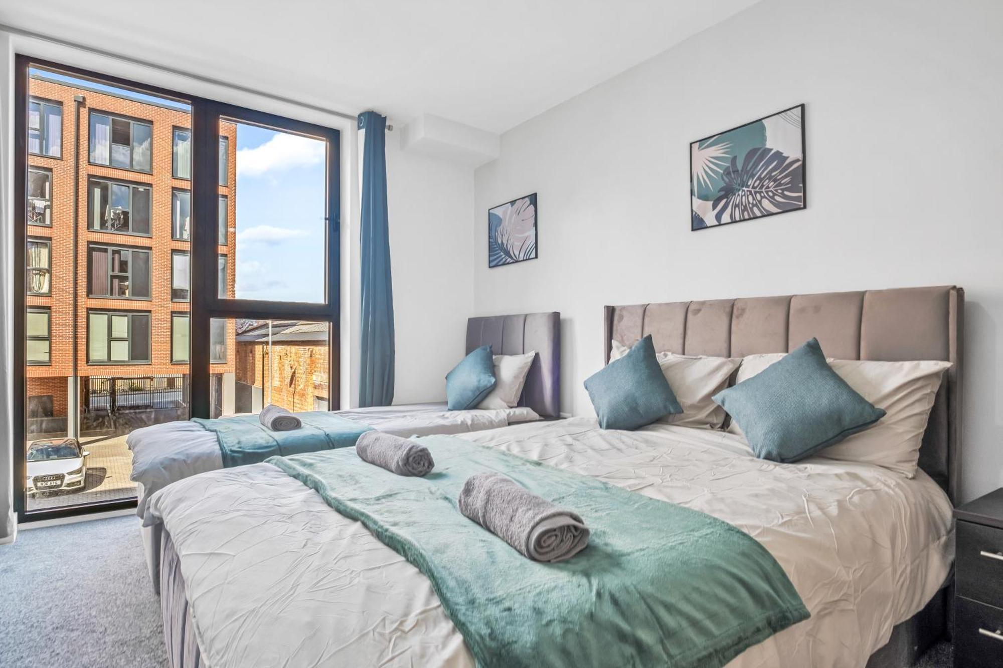 City Centre Emerald Escape - Sleeps-6, 2Beds & 2Baths , Netflix , Free Internet Birmingham Zewnętrze zdjęcie